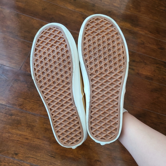 Vans Authentic Shoes - Picture 5 of 5